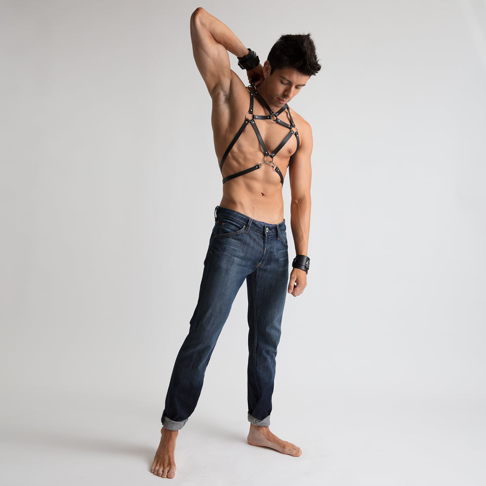 model wearing new york mens body harness