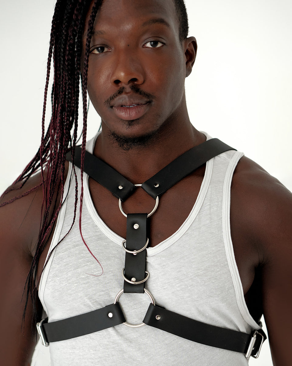 Model wearing Fuego Body harness by Dark Mariposa